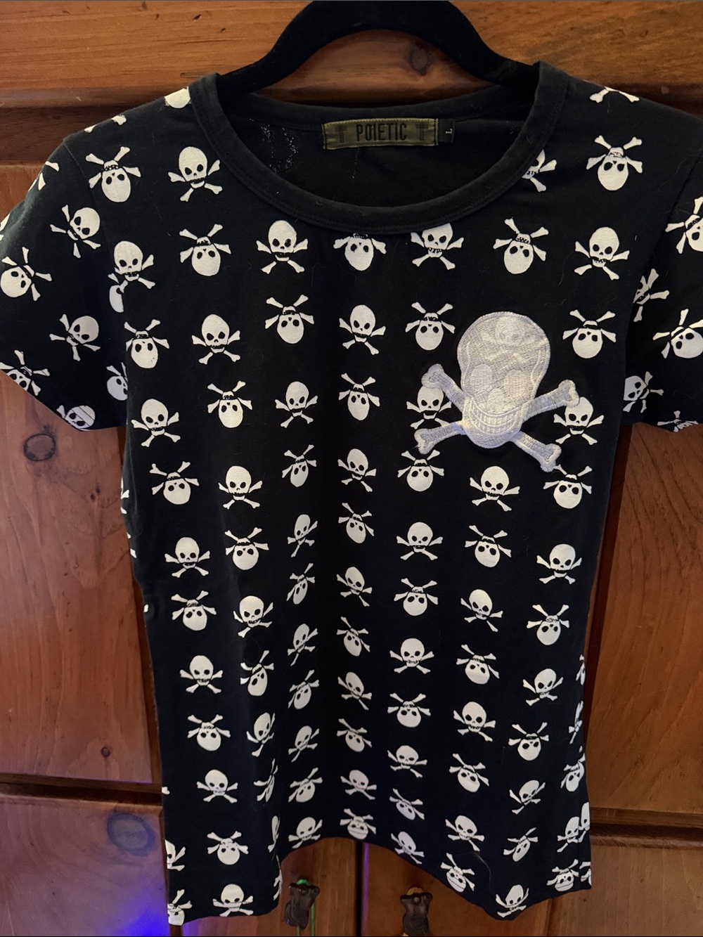 Vintage early Y2K Skull T-Shirt 2000s Punk Goth Alternative Streetwear